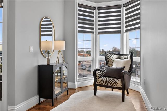 801 W Ann Arbor Trail 301, Plymouth, MI 48170