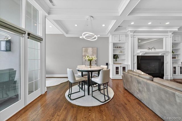 801 W Ann Arbor Trail 301, Plymouth, MI 48170