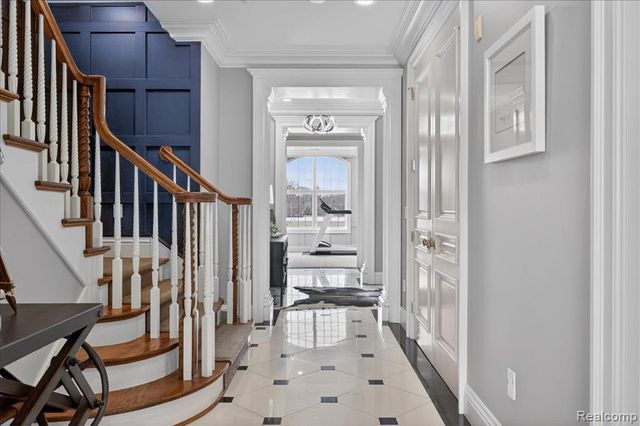 801 W Ann Arbor Trail 301, Plymouth, MI 48170