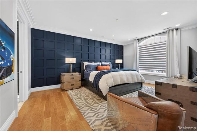 801 W Ann Arbor Trail 301, Plymouth, MI 48170