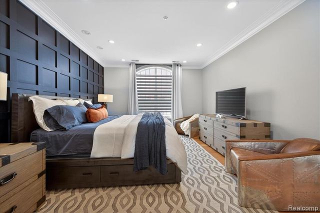 801 W Ann Arbor Trail 301, Plymouth, MI 48170