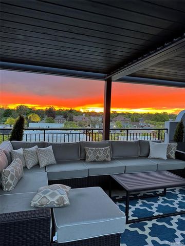 801 W Ann Arbor Trail 301, Plymouth, MI 48170