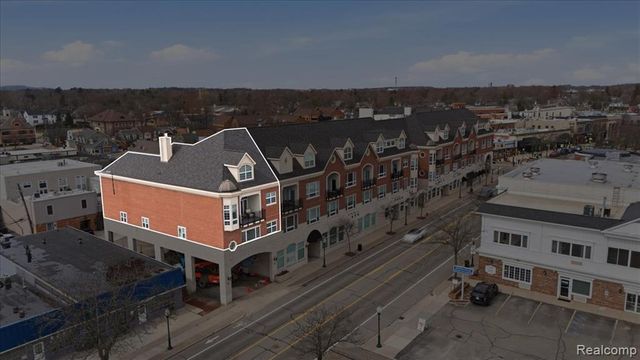 801 W Ann Arbor Trail 301, Plymouth, MI 48170