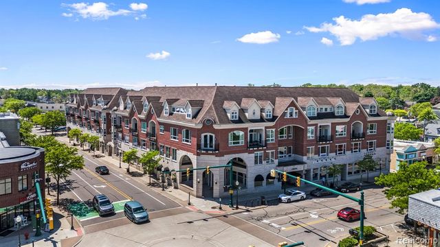 801 W Ann Arbor Trail 301, Plymouth, MI 48170