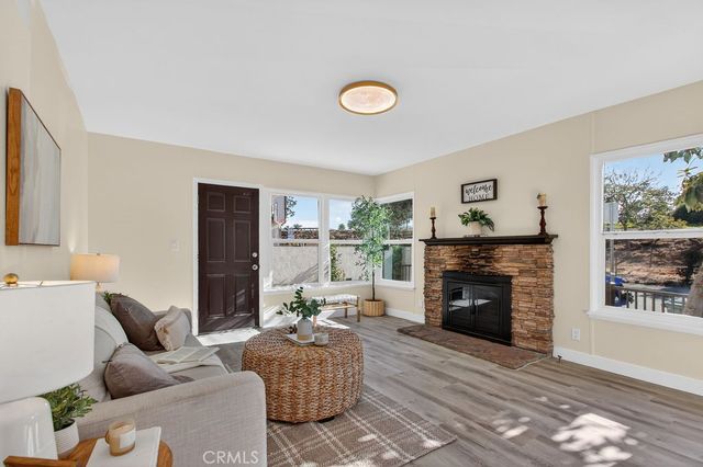 2332 S Highland Avenue, Los Angeles, CA 90016