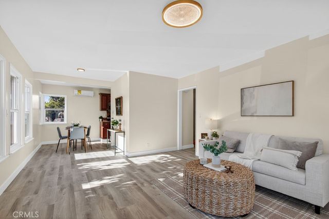 2332 S Highland Avenue, Los Angeles, CA 90016