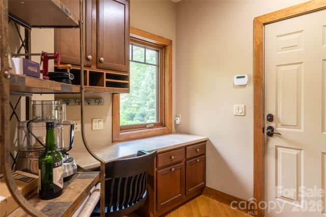 211 Boulder Ridge Drive, Hendersonville, NC 28792