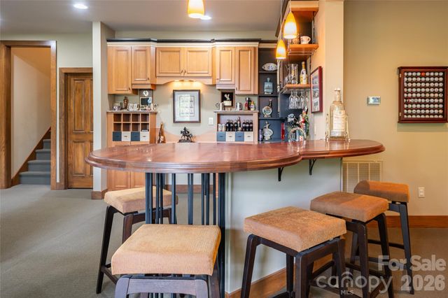 211 Boulder Ridge Drive, Hendersonville, NC 28792