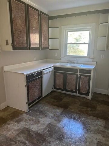 3521 Valley View AVE, Roanoke, VA 24012