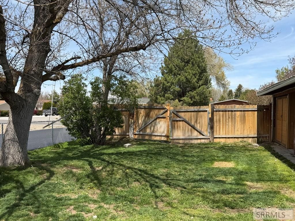 Image 37 of property listing at 531 Airport Road, Blackfoot, ID 83221