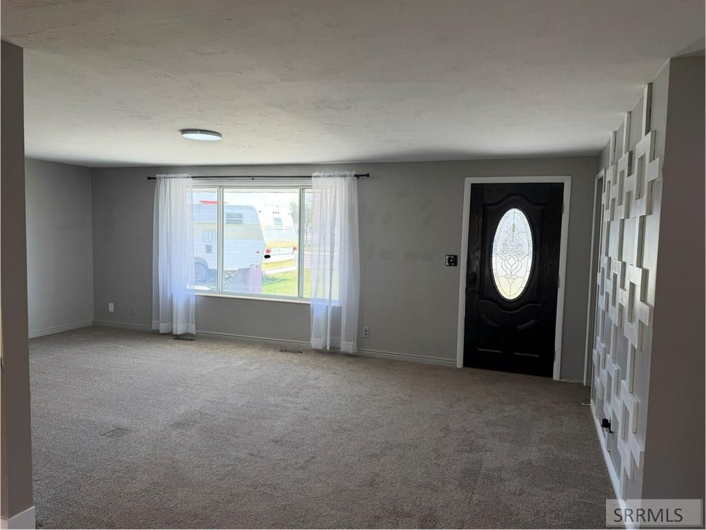 Image 4 of property listing at 531 Airport Road, Blackfoot, ID 83221