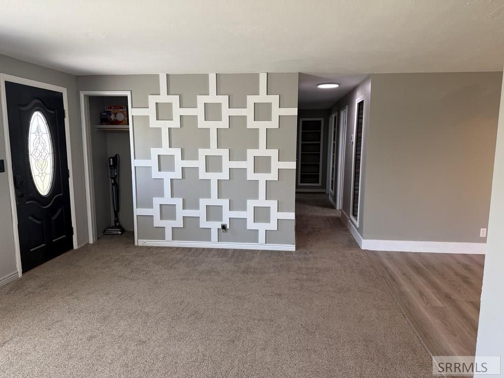 Image 5 of property listing at 531 Airport Road, Blackfoot, ID 83221
