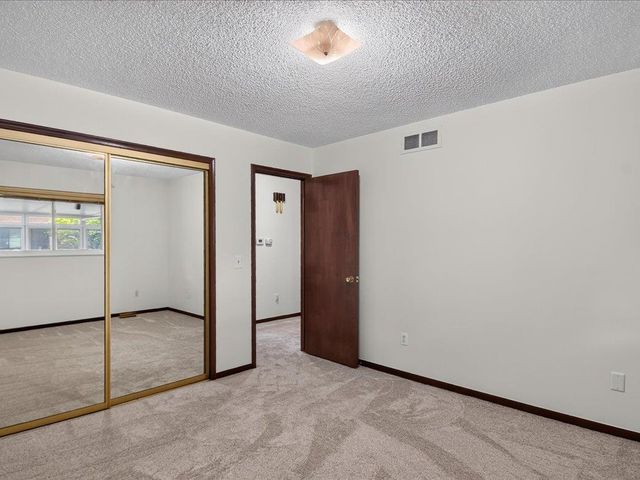 15500 Sherwood Lane, Fraser, MI 48026