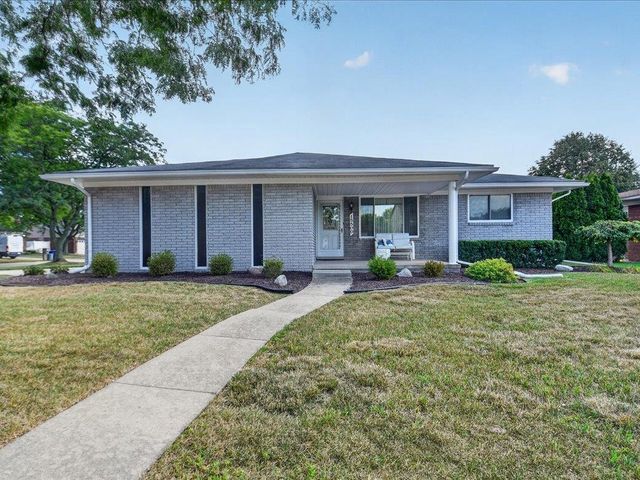 15500 Sherwood Lane, Fraser, MI 48026