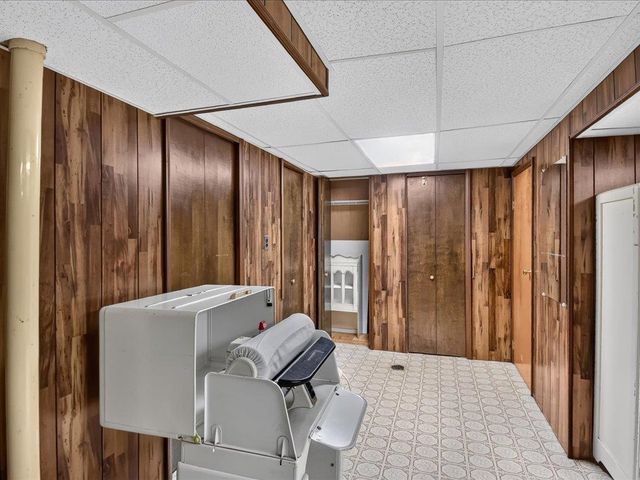 15500 Sherwood Lane, Fraser, MI 48026