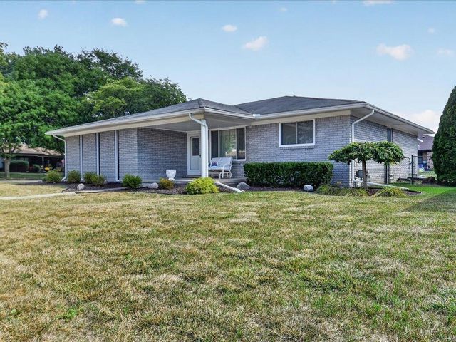 15500 Sherwood Lane, Fraser, MI 48026