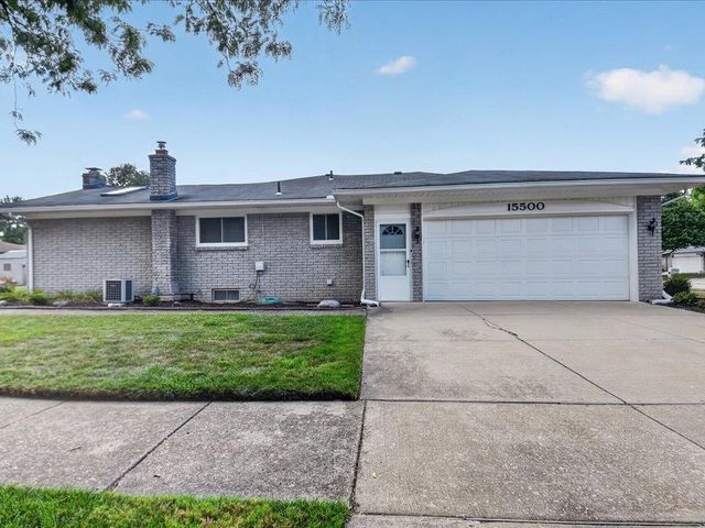 15500 Sherwood Lane, Fraser, MI 48026