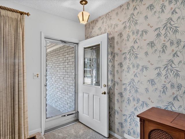 15500 Sherwood Lane, Fraser, MI 48026