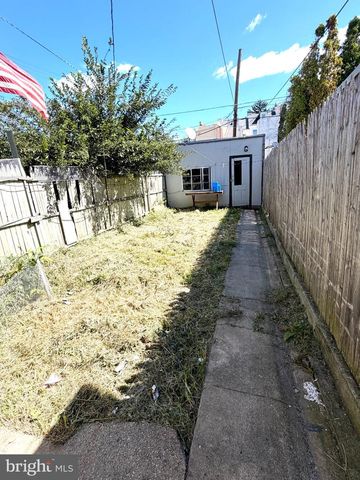 517 S 11TH ST, Reading, PA 19602