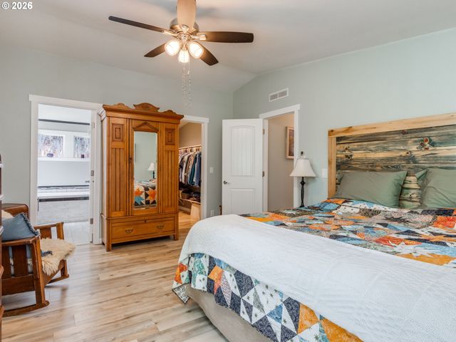 1072 LABARRE Rd, Washougal, WA 98671