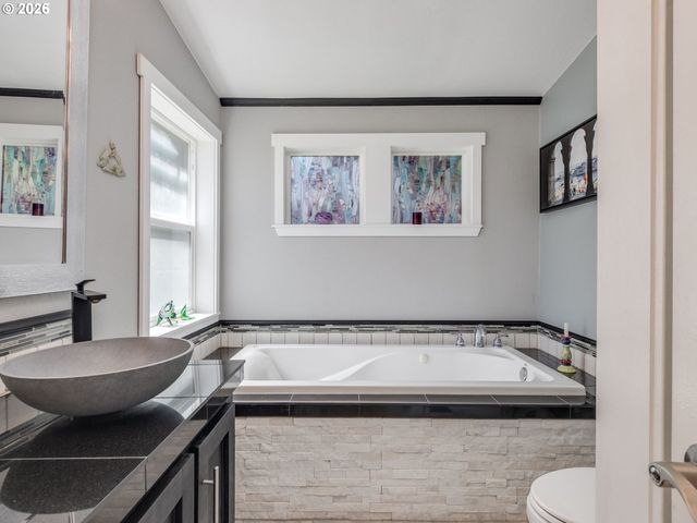 1072 LABARRE Rd, Washougal, WA 98671