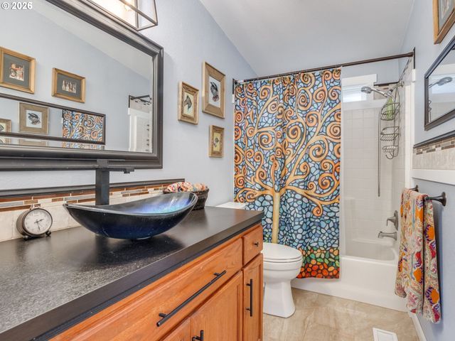 1072 LABARRE Rd, Washougal, WA 98671