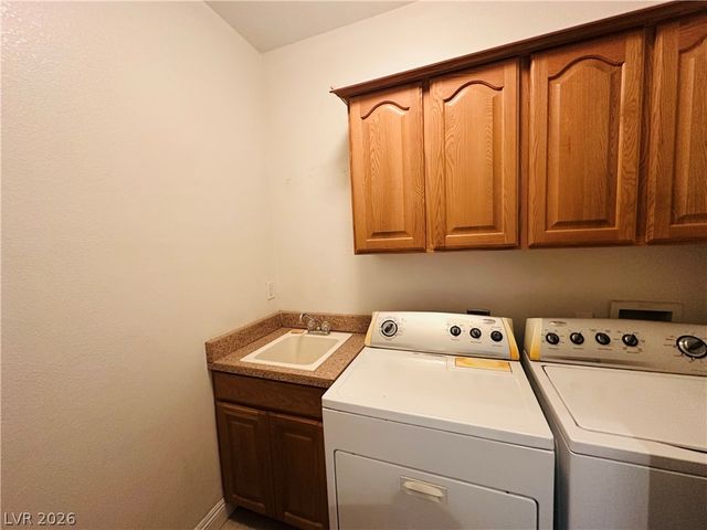 1640 South Old West Avenue, Pahrump, NV 89048