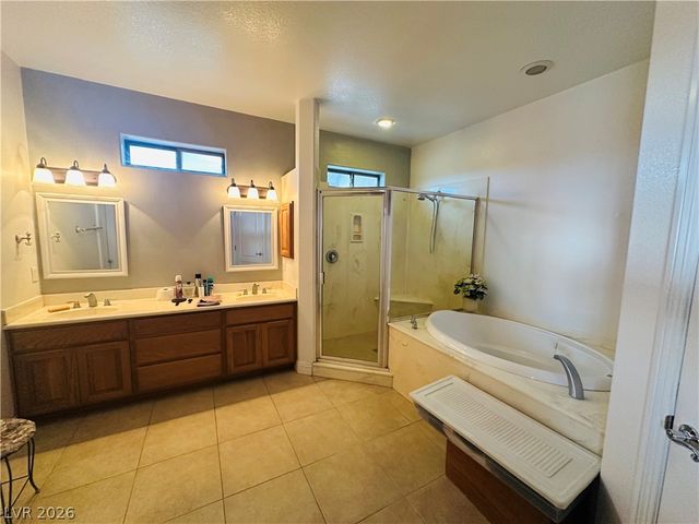 1640 South Old West Avenue, Pahrump, NV 89048