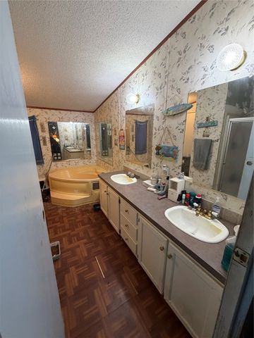 6414 Norton Drive, Terrell, TX 75160