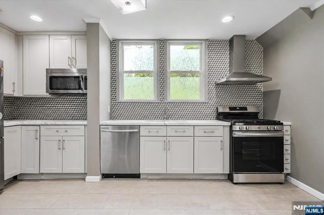 169 Vermont Avenue, Newark, NJ 07106