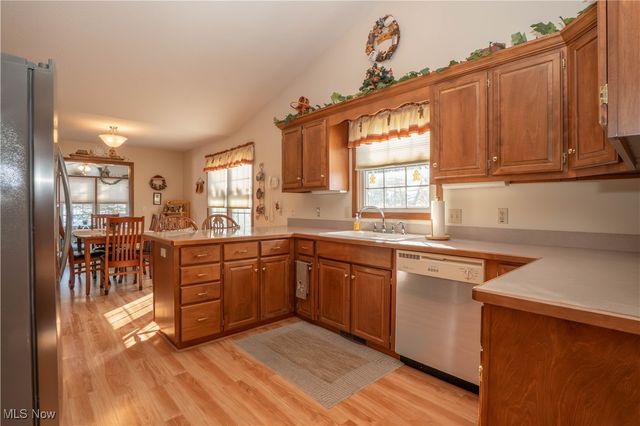 789 Meadow View Drive NW, Canal Fulton, OH 44614