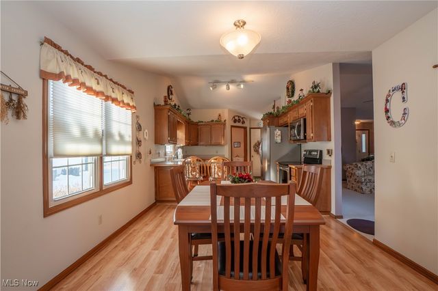 789 Meadow View Drive NW, Canal Fulton, OH 44614