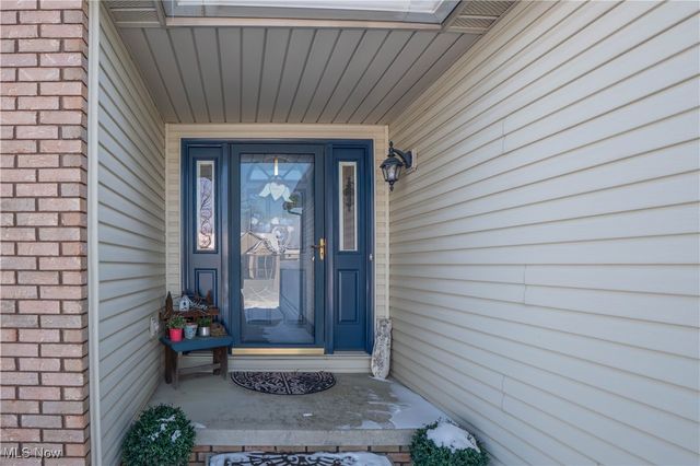 789 Meadow View Drive NW, Canal Fulton, OH 44614