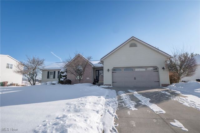 789 Meadow View Drive NW, Canal Fulton, OH 44614