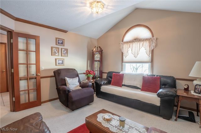 789 Meadow View Drive NW, Canal Fulton, OH 44614