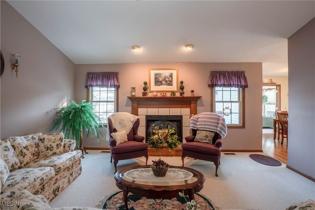 789 Meadow View Drive NW, Canal Fulton, OH 44614