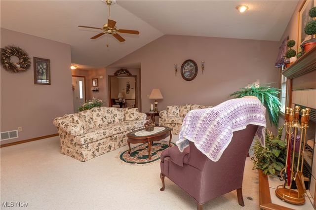 789 Meadow View Drive NW, Canal Fulton, OH 44614