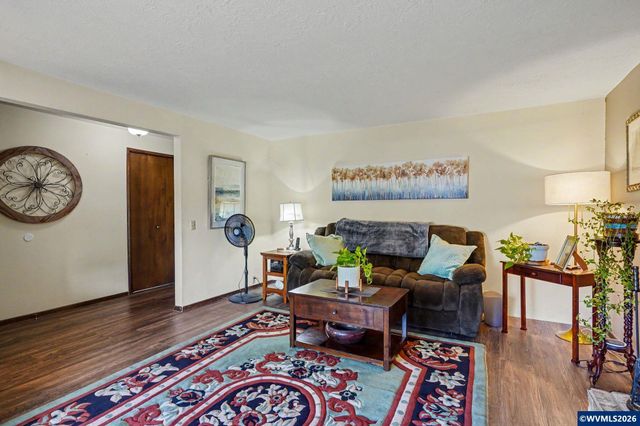 568 49th Av SE, Salem, OR 97317