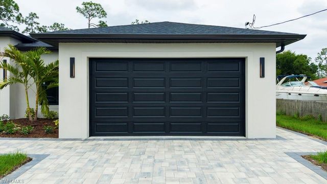814 Clayton AVE, Lehigh Acres, FL 33972