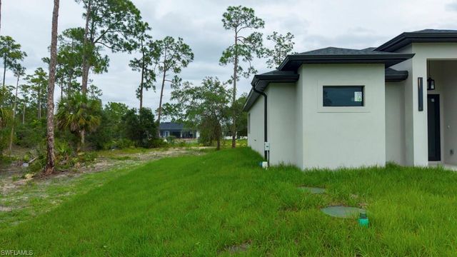 814 Clayton AVE, Lehigh Acres, FL 33972