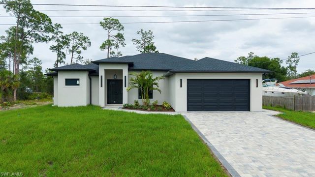 814 Clayton AVE, Lehigh Acres, FL 33972