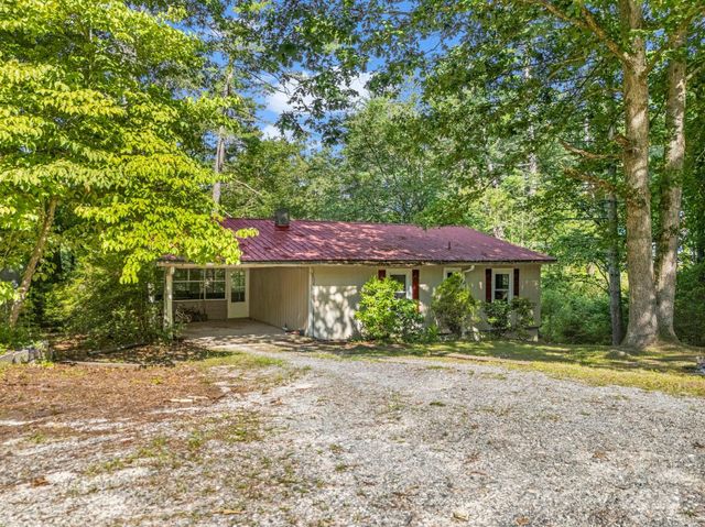 62 Kinard Lane, Penrose, NC 28766