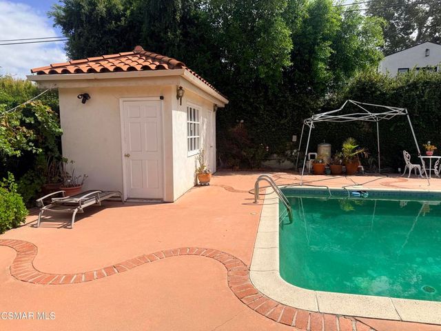 5064 Gaviota Avenue, Encino, CA 91436