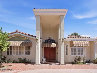 5064 Gaviota Avenue, Encino, CA 91436