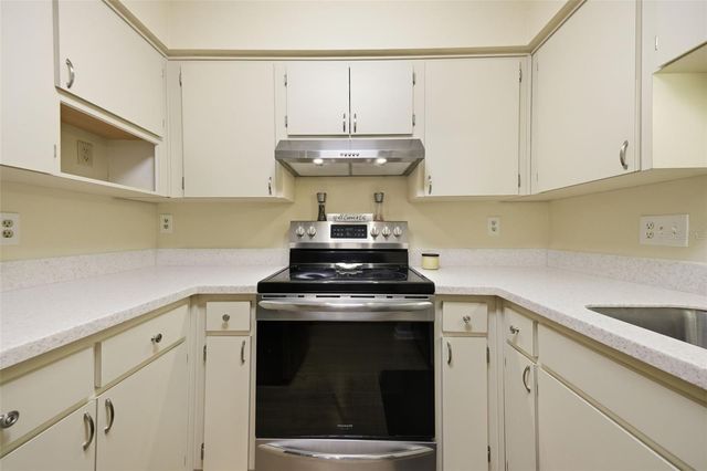 2690 CORAL LANDINGS BOULEVARD 133, Palm Harbor, FL 34684