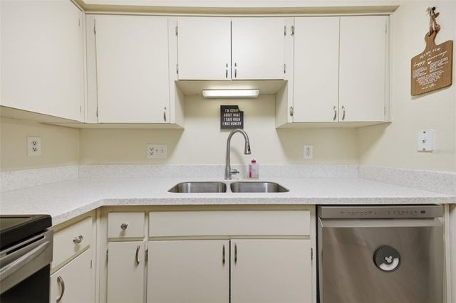 2690 CORAL LANDINGS BOULEVARD 133, Palm Harbor, FL 34684