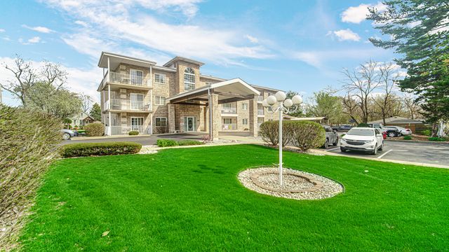 18216 Lange Street 2E, Lansing, IL 60438