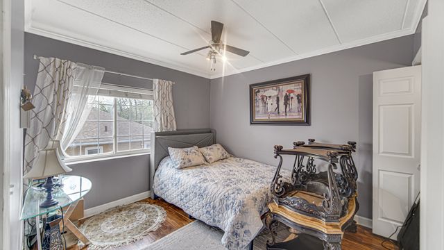 18216 Lange Street 2E, Lansing, IL 60438