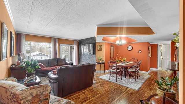 18216 Lange Street 2E, Lansing, IL 60438