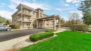18216 Lange Street 2E, Lansing, IL 60438